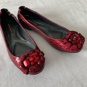 ADRIENNE VITTADINI Ted flats